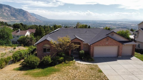 Tiny photo for 527 E 3575 N, North Ogden, UT 84414 (MLS # 2181735)