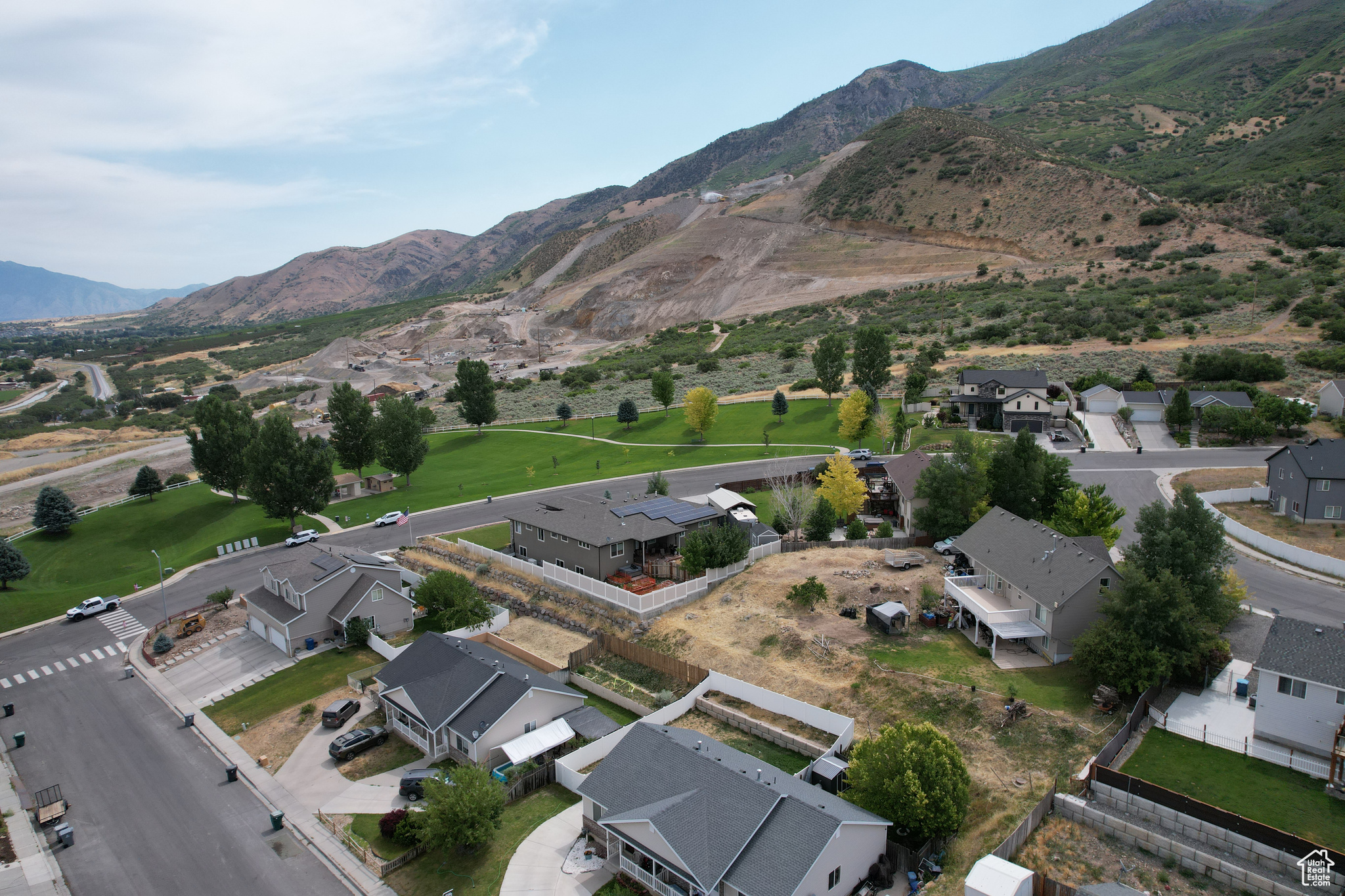 EASTSIDE ESTATES - Residential Income