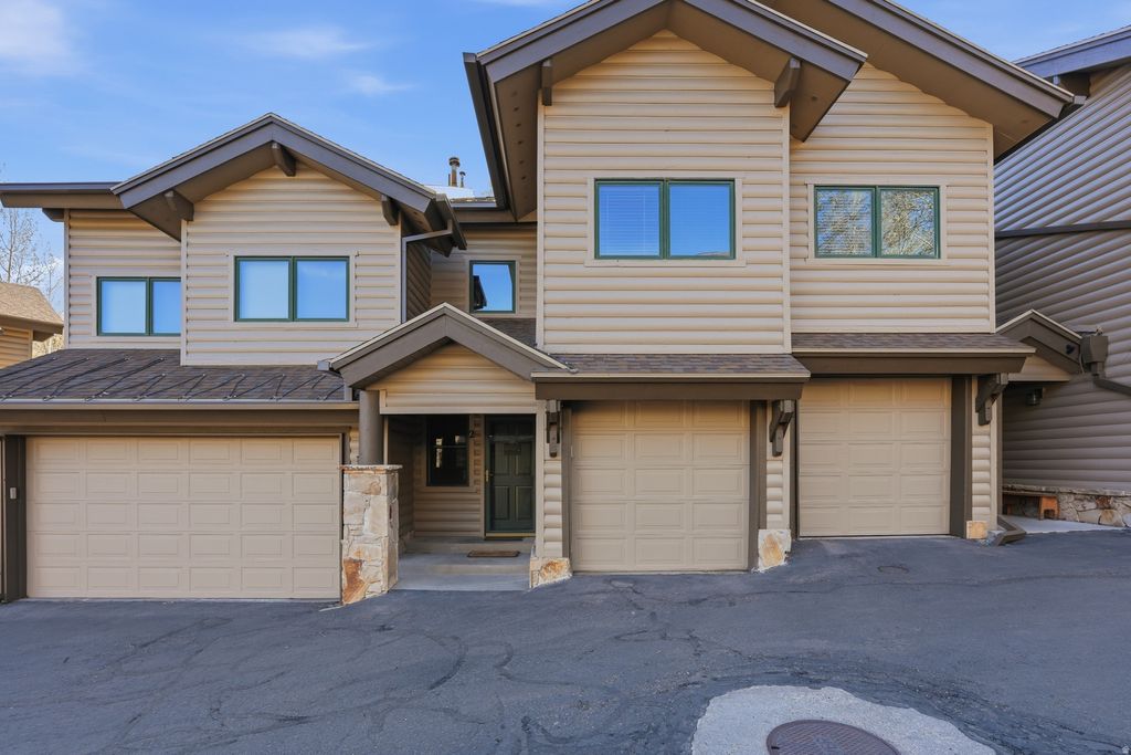 Photo of 720 DEER VALLEY DR #2, Park City, UT 84060 (MLS # 2147606)