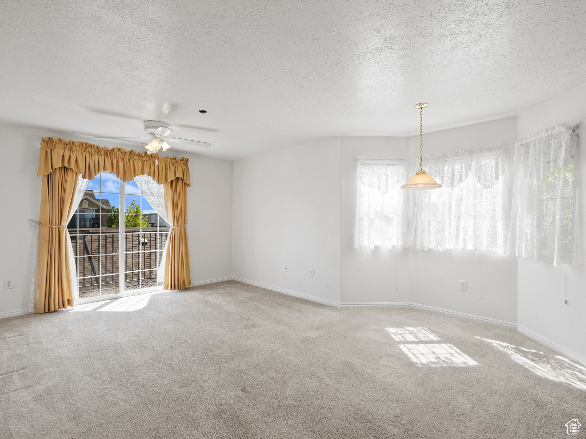 DAYBREAK @ HARVEST HILLS - Residential