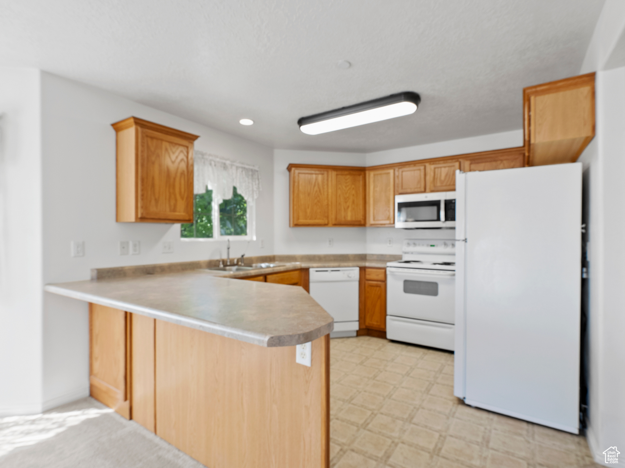 DAYBREAK @ HARVEST HILLS - Residential