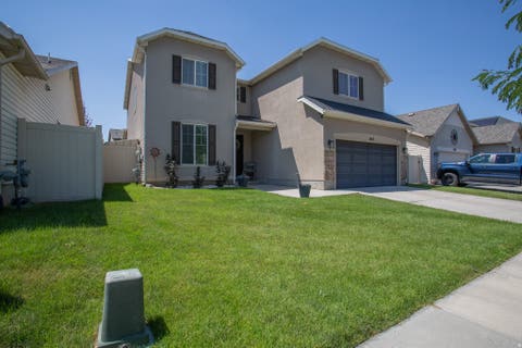 Photo of 1007 N SKIPTON DR, North Salt Lake, UT 84054 (MLS # 2176059)