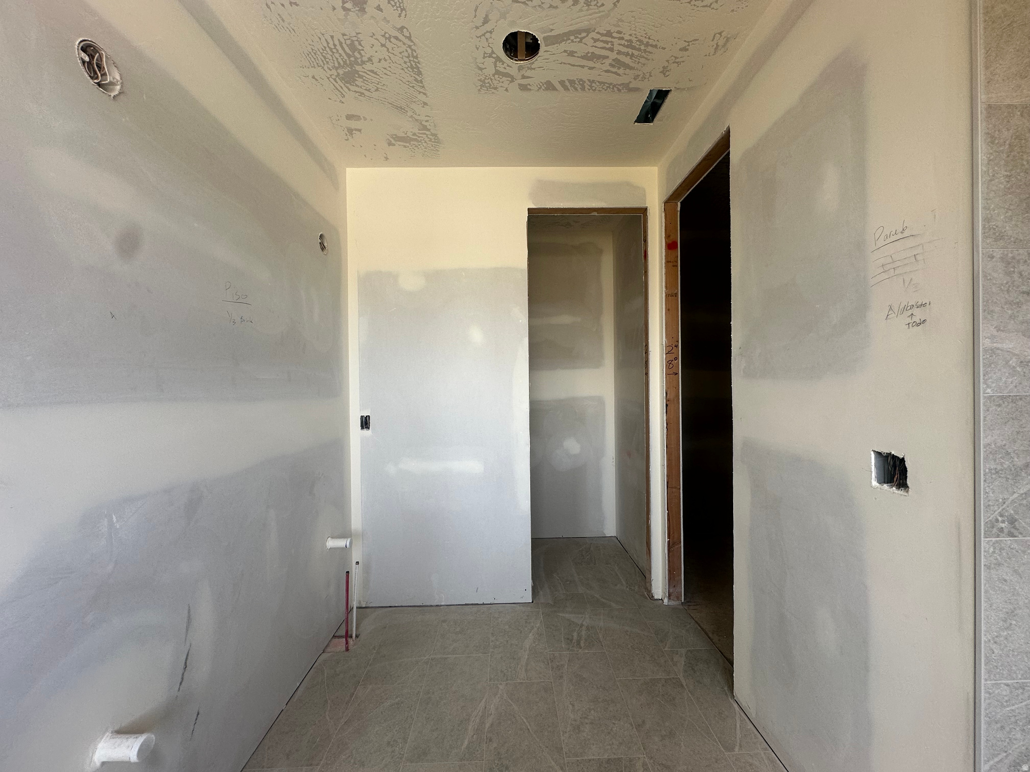 SUMMERHILL LANE - Residential