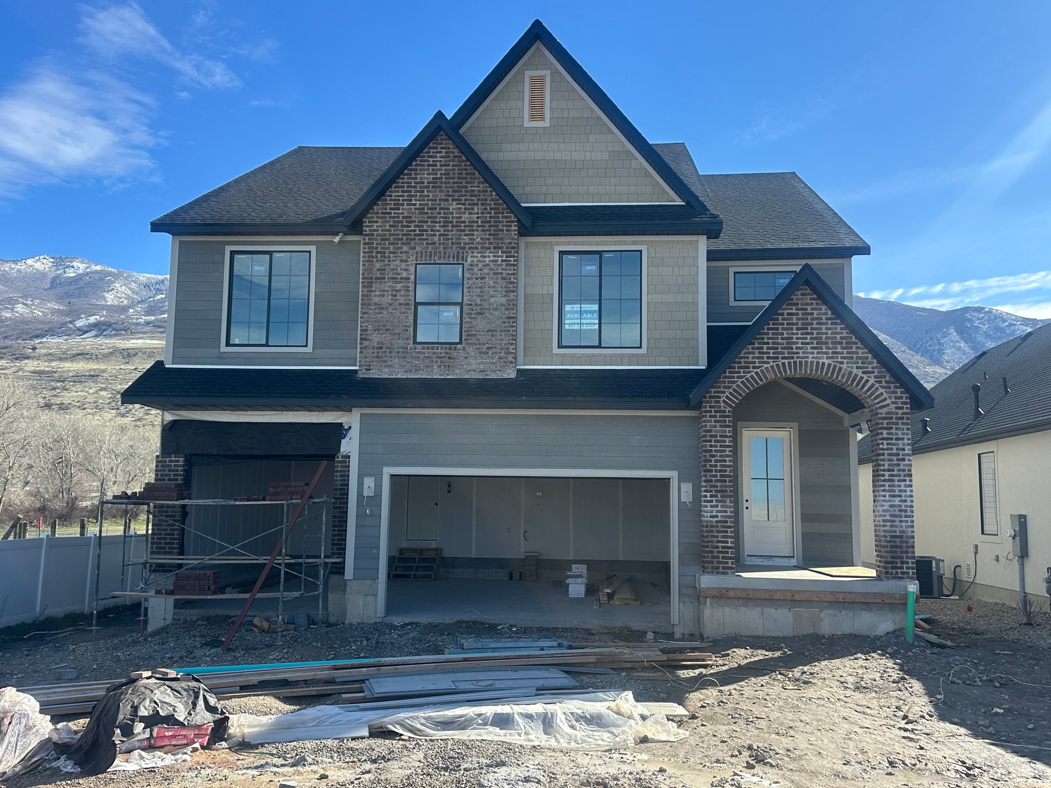 SUMMERHILL LANE - Residential