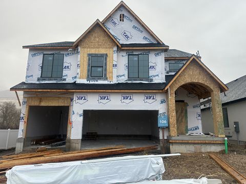 2136 N 725 W Centerville UT 84014