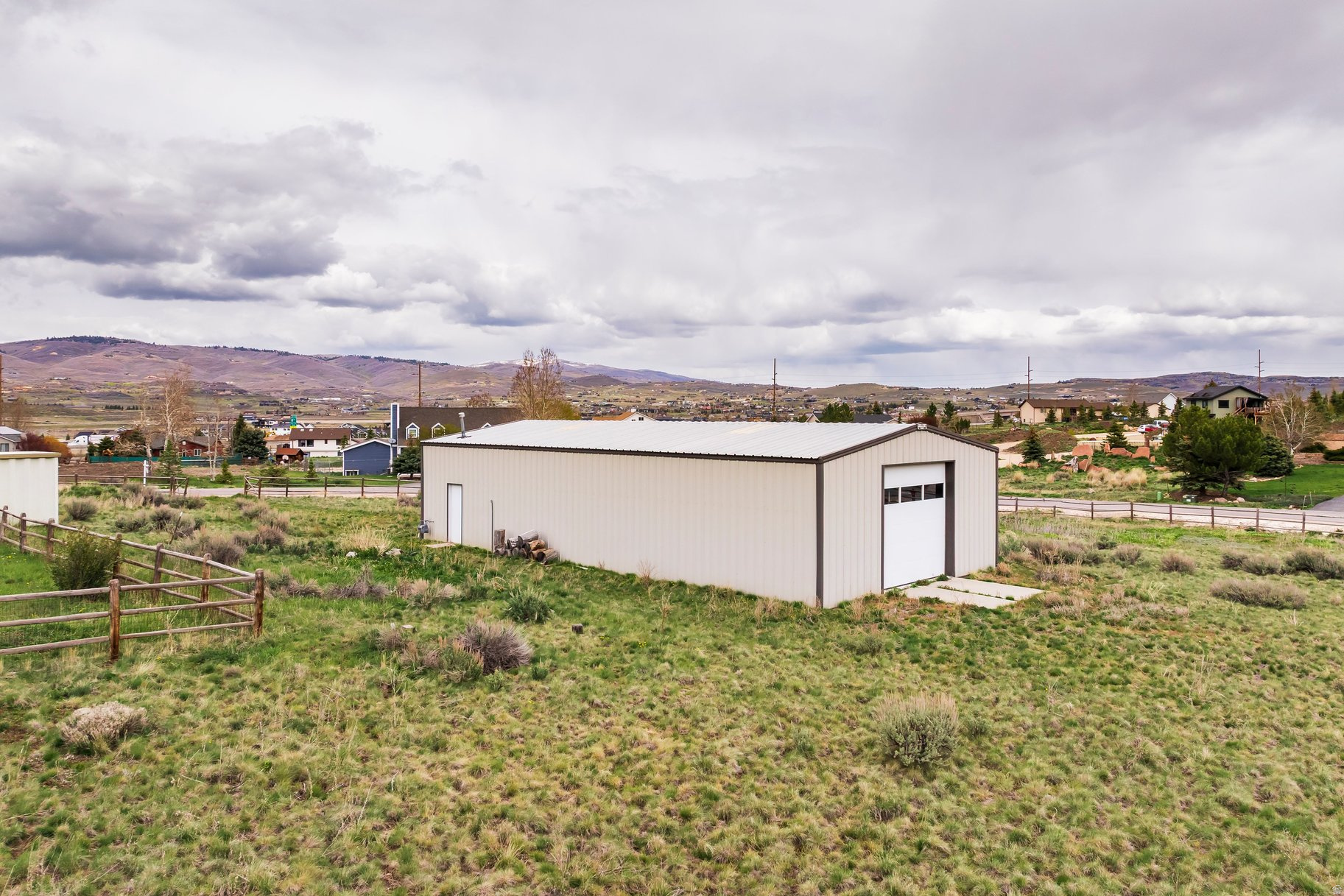 HIGHLAND ESTATES - Residential