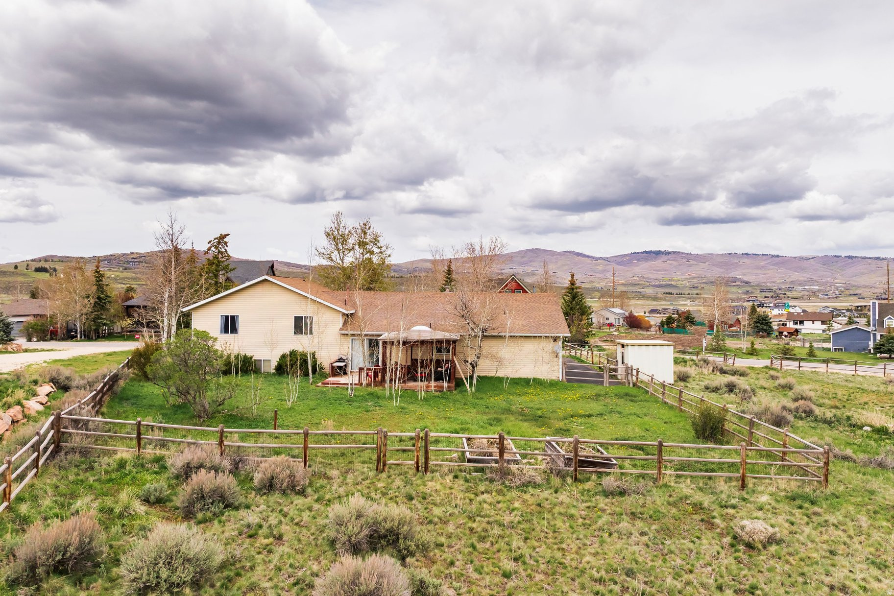 HIGHLAND ESTATES - Residential
