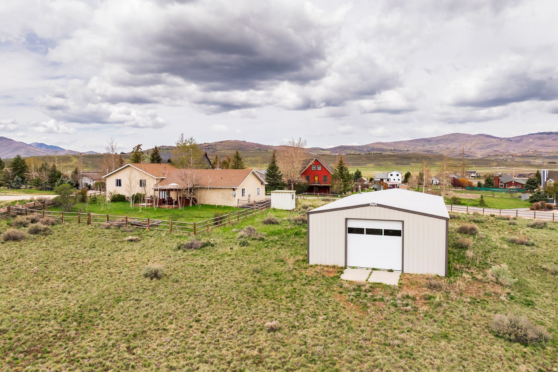 HIGHLAND ESTATES - Residential
