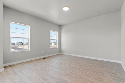 Tiny photo for 6622 W SPRING SNOW LN, Herriman, UT 84096 (MLS # 2121021)