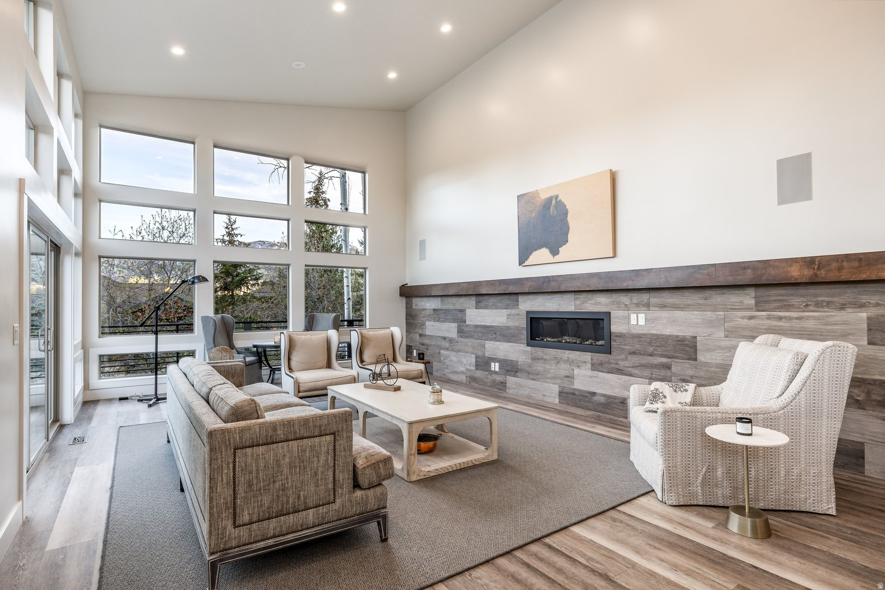 RIDGEVIEW - Residential