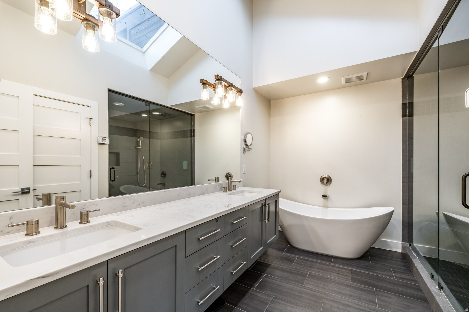 RIDGEVIEW - Residential