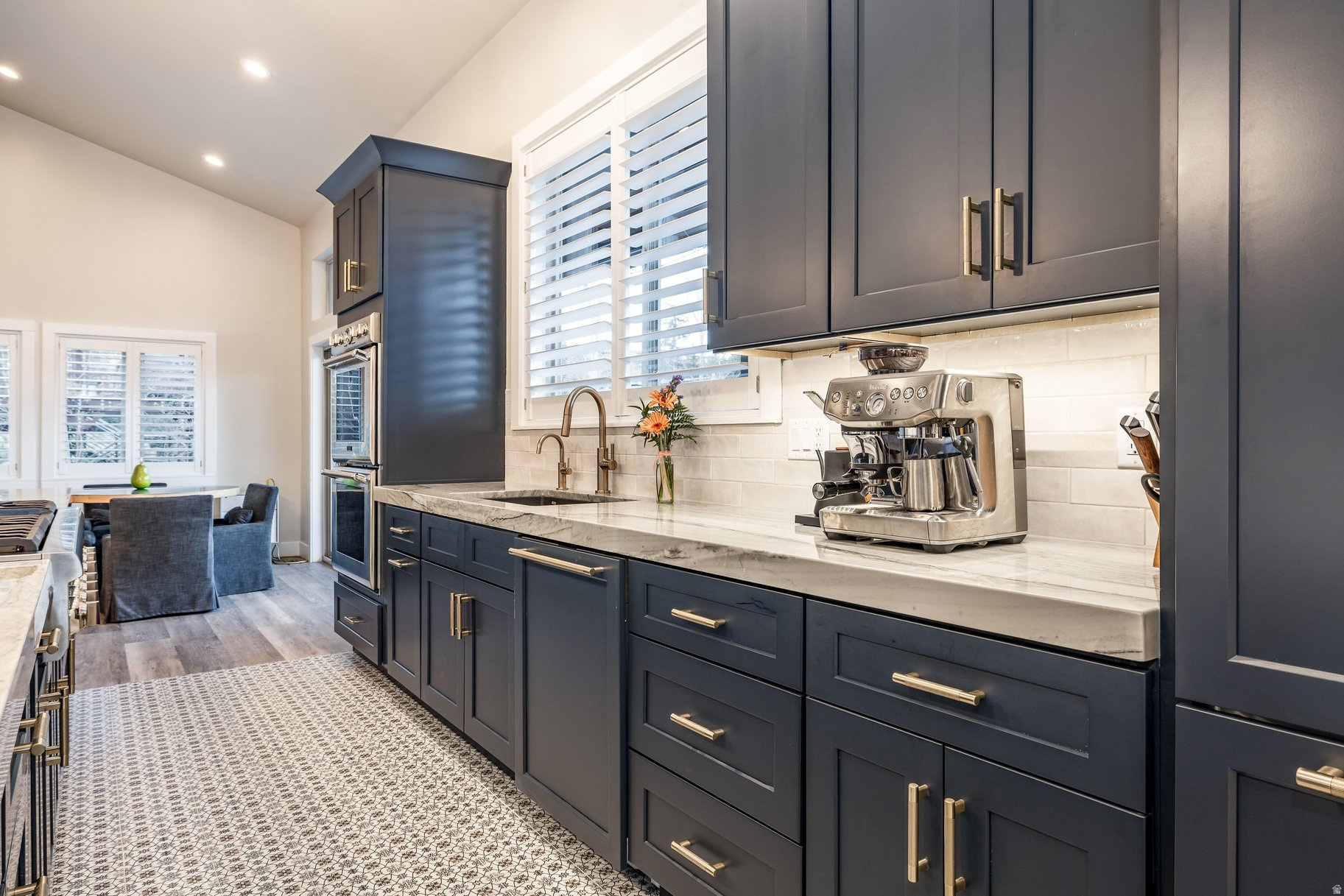 RIDGEVIEW - Residential