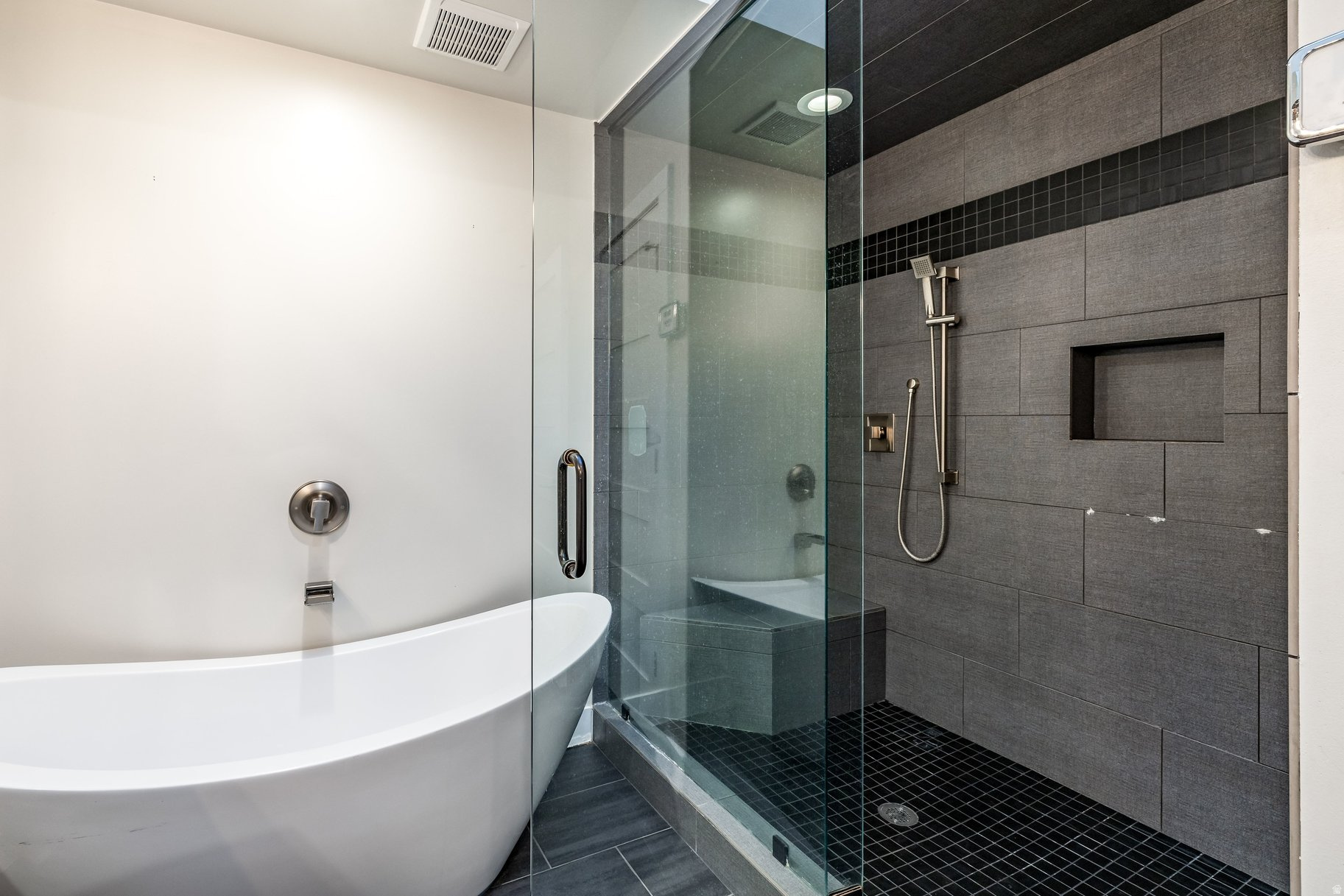 RIDGEVIEW - Residential