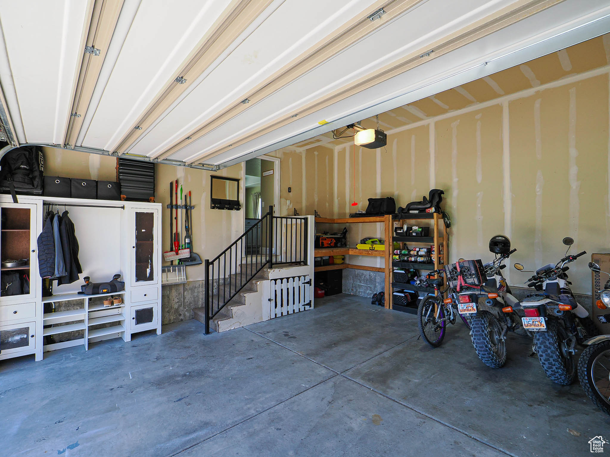 BRIDLEWALK PLACE - Residential