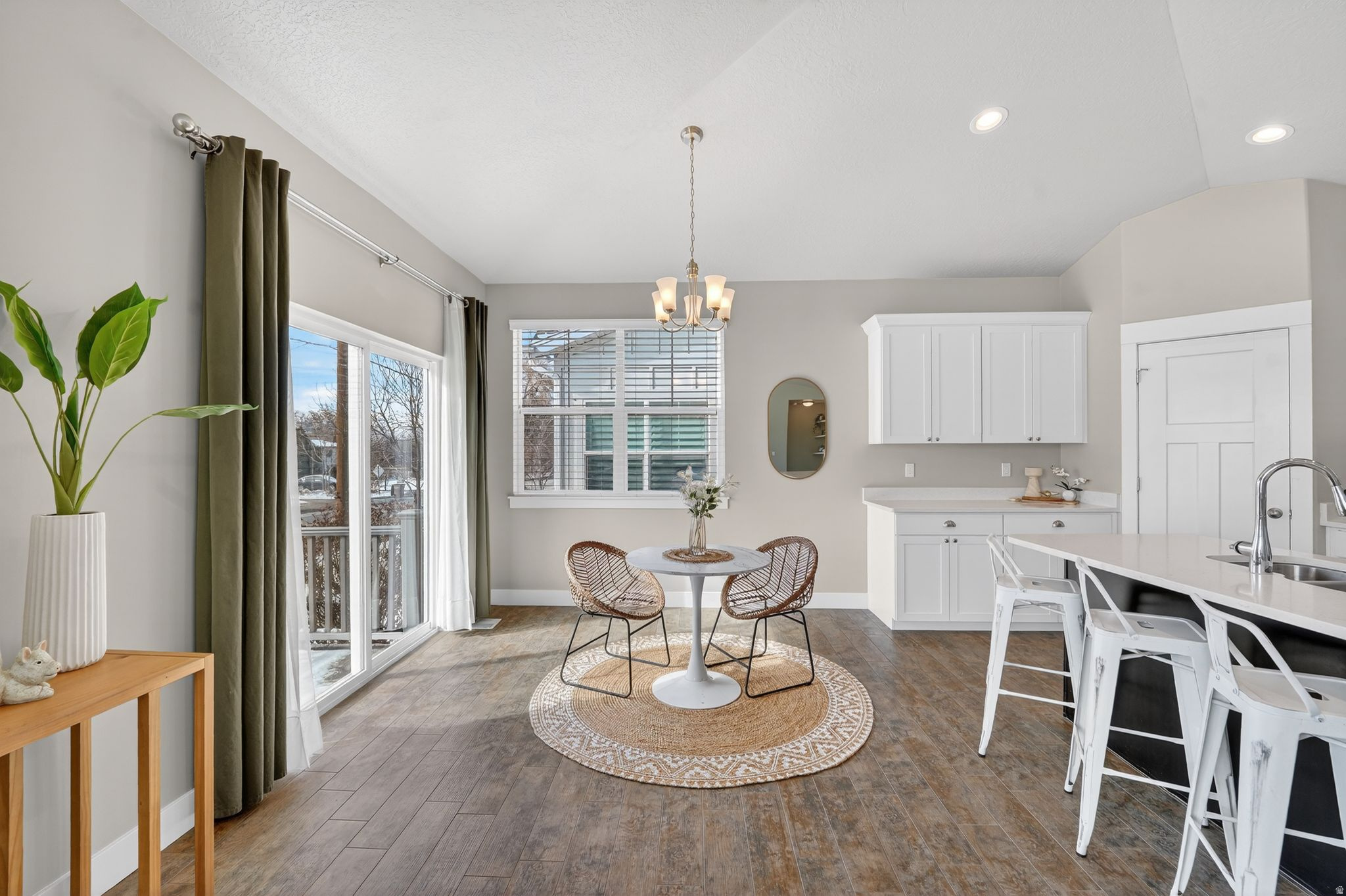 THE COVE AT KIMBALLS - Residential