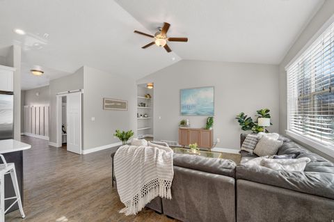 Tiny photo for 622 E SAWBACK LN, Draper, UT 84020 (MLS # 2138301)