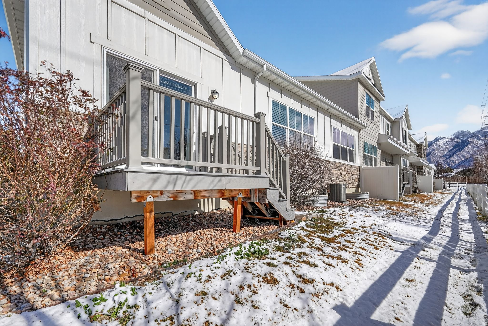 THE COVE AT KIMBALLS - Residential