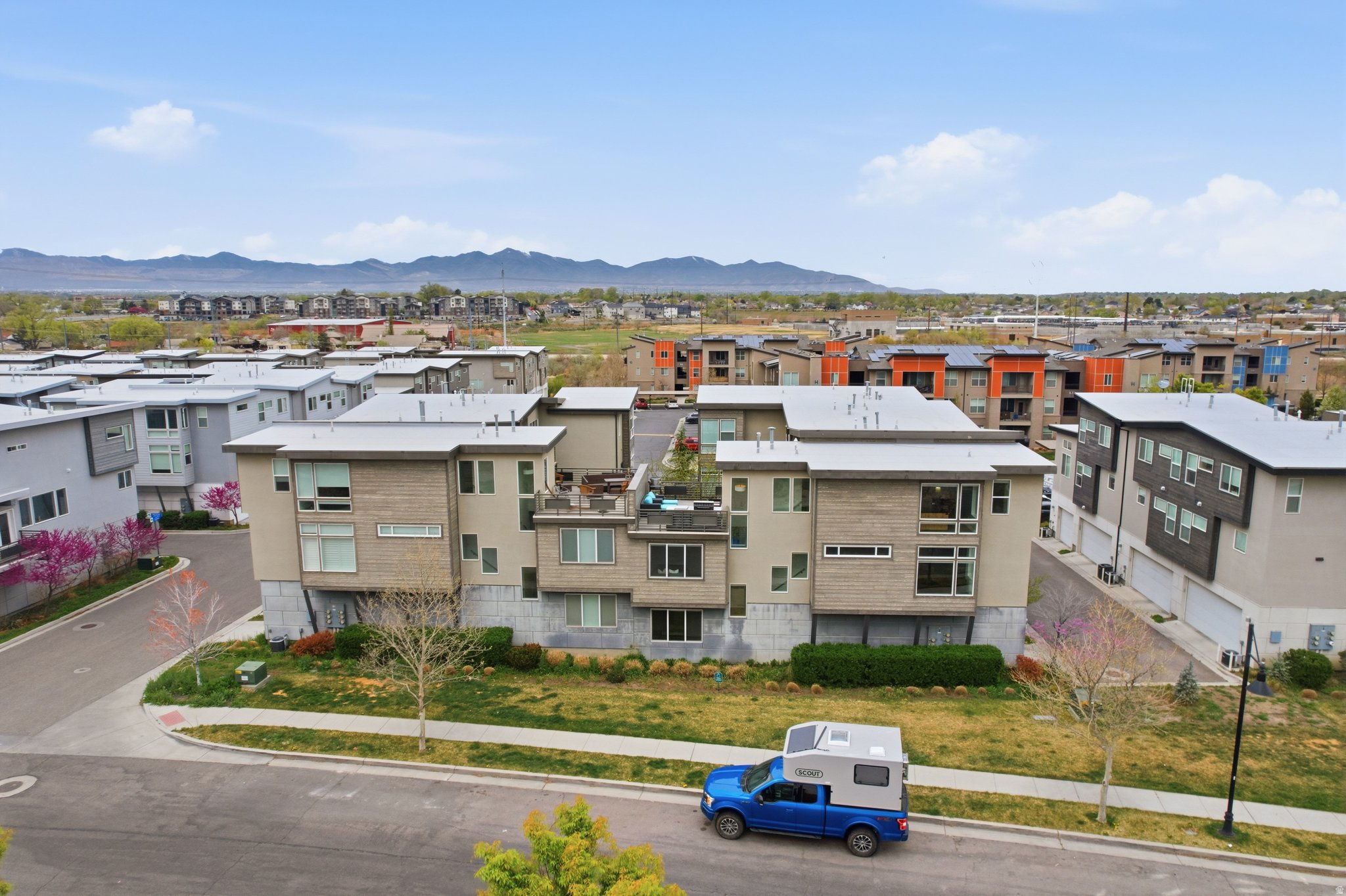 ROOFTOPS AT 78 HUNDRED TOWNHOMES - Residential