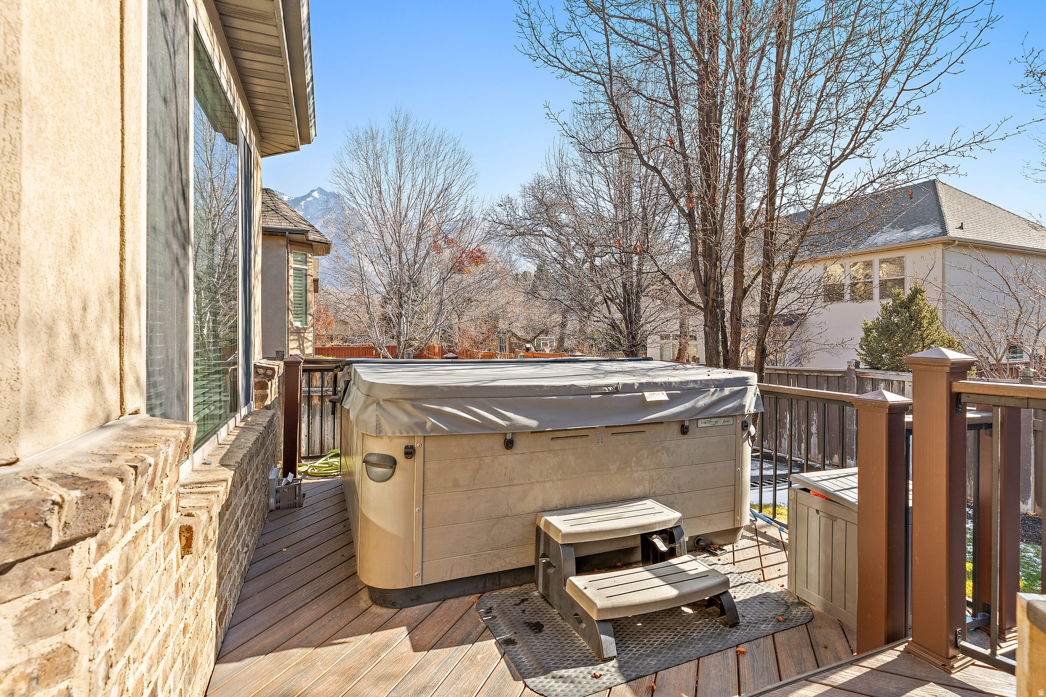 WHITBY WOODLANDS - Residential