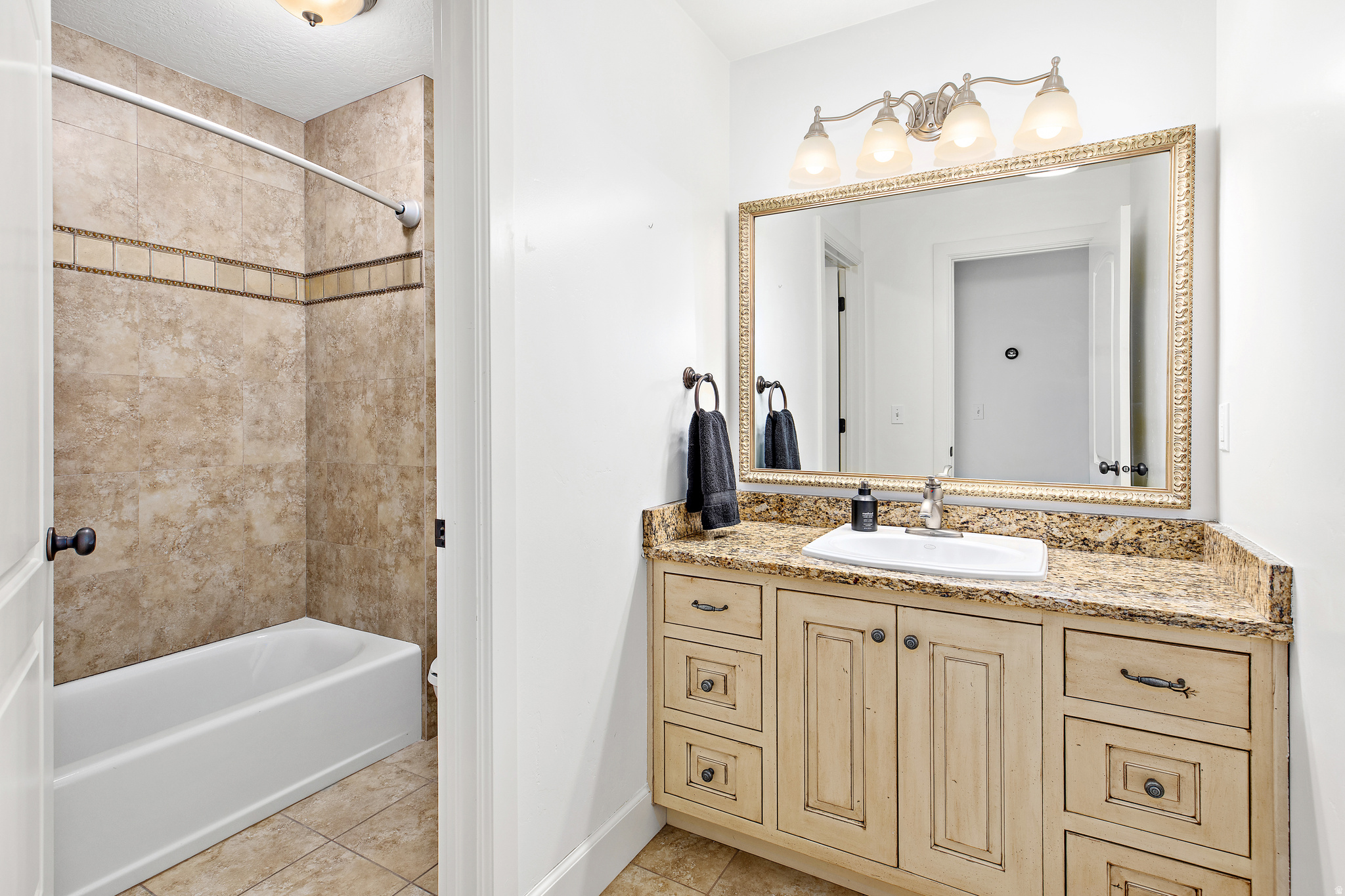 WHITBY WOODLANDS - Residential