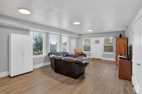 Tiny photo for 885 E 960 S, Salem, UT 84653 (MLS # 2193021)