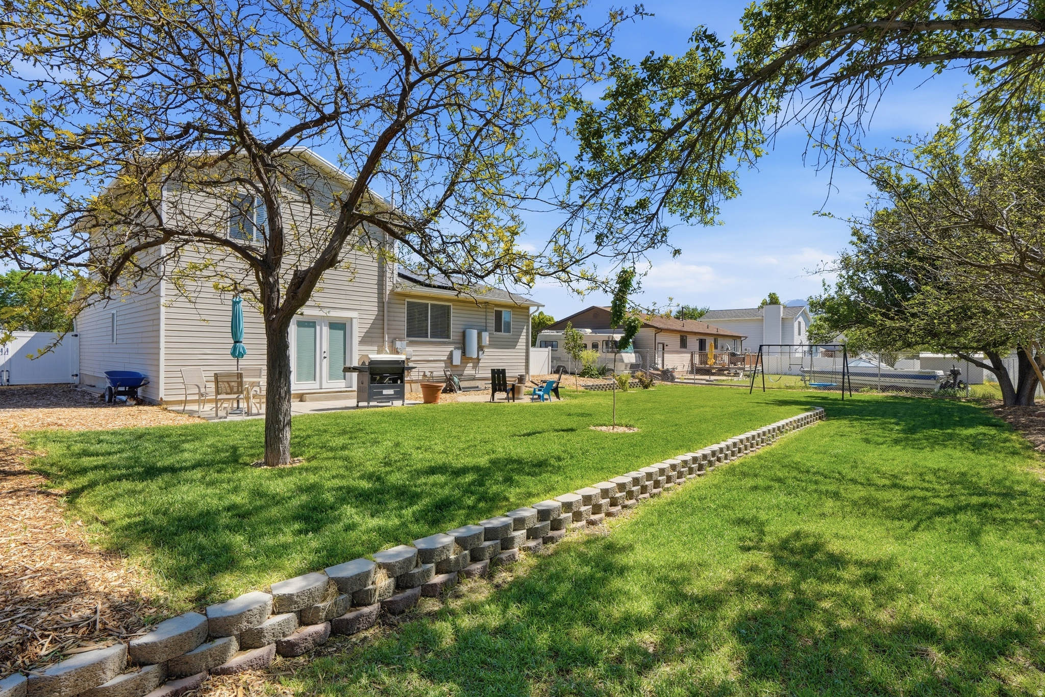 COUNTRY LANE - Residential