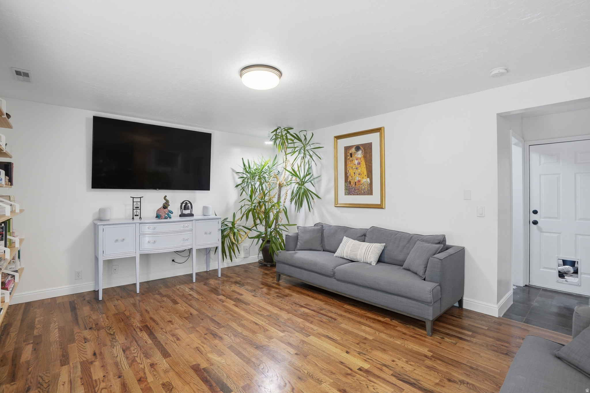 COUNTRY LANE - Residential