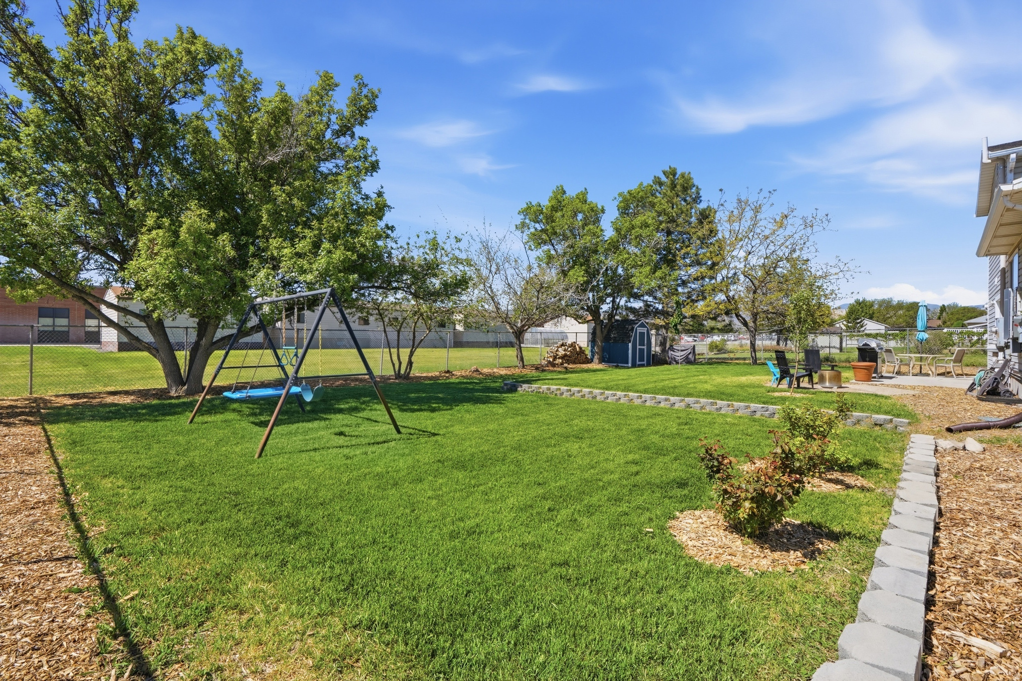 COUNTRY LANE - Residential