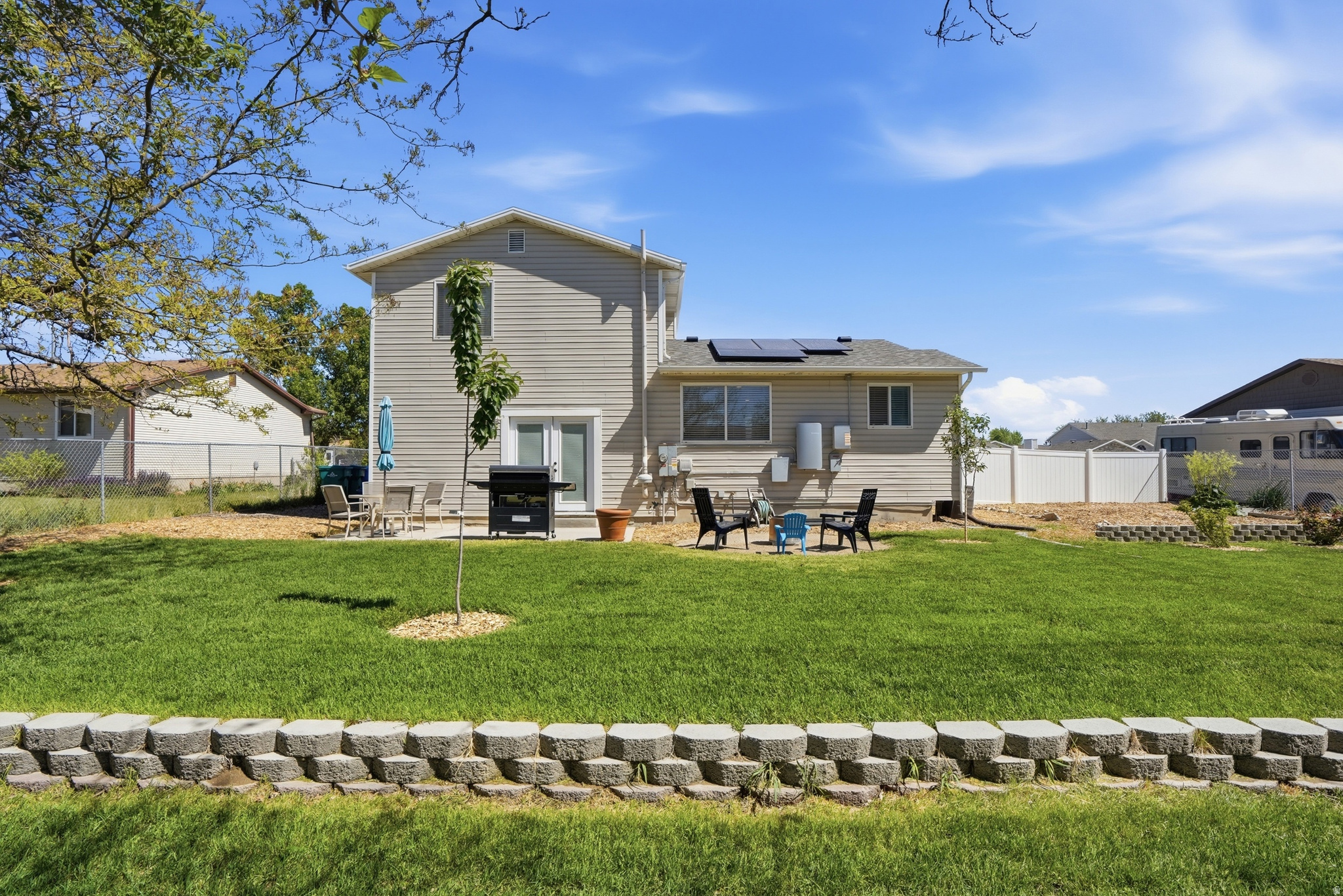 COUNTRY LANE - Residential