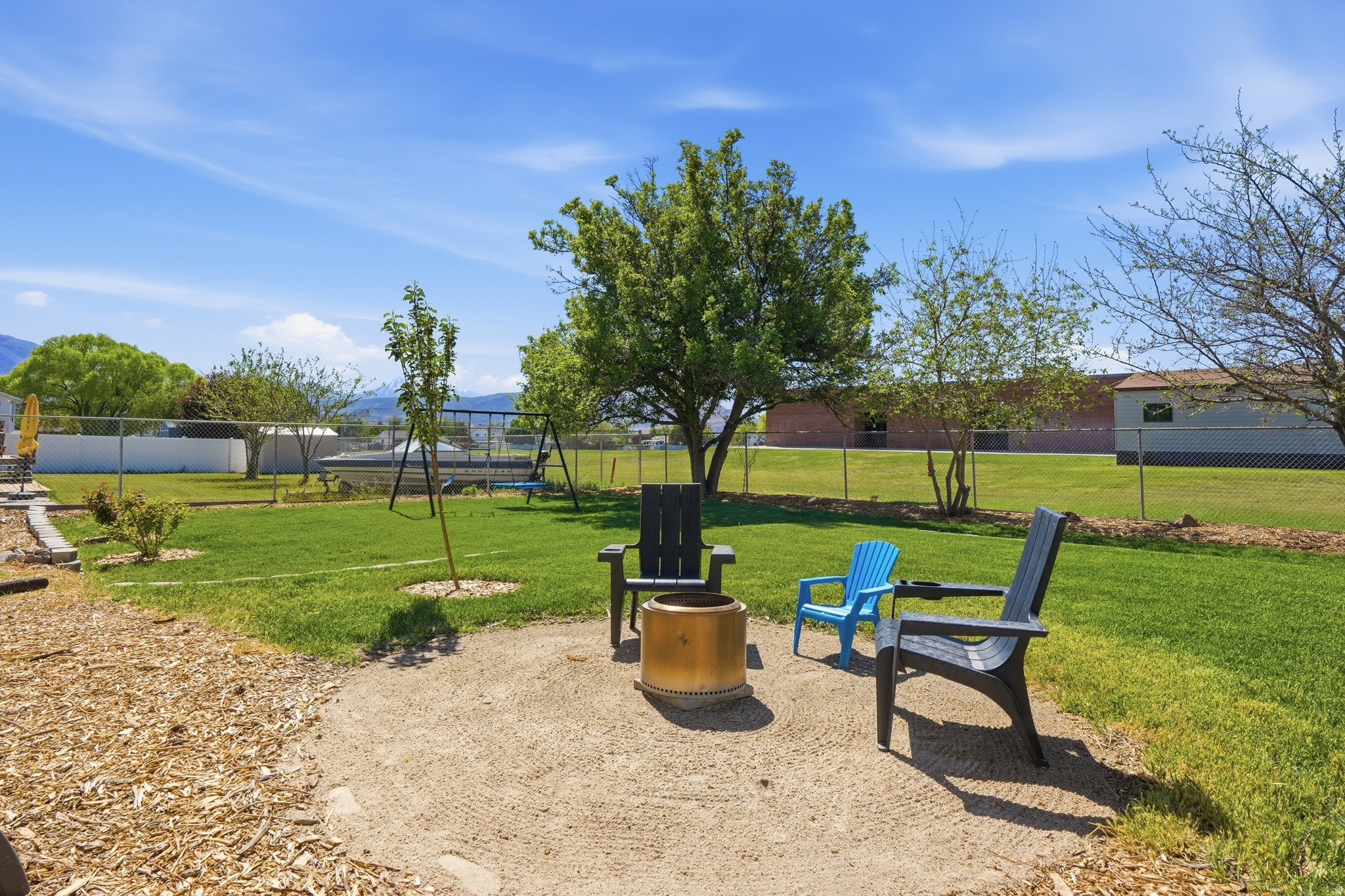 COUNTRY LANE - Residential