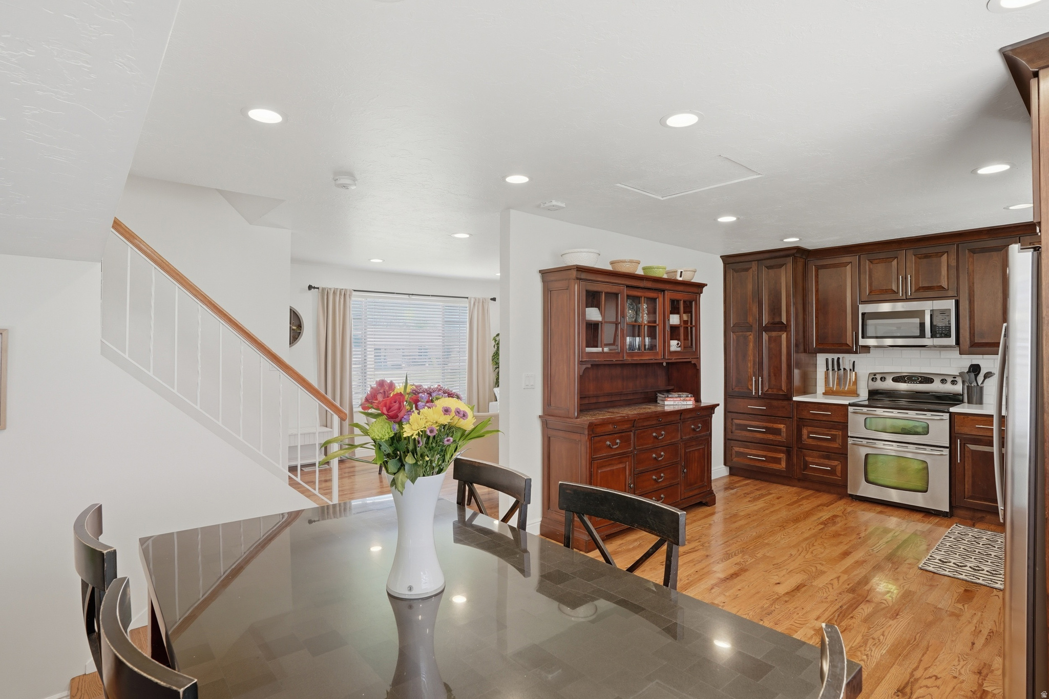 COUNTRY LANE - Residential