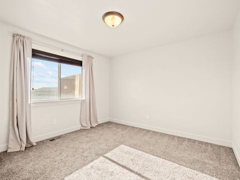 Tiny photo for 233 E BAYCREST DR, Saratoga Springs, UT 84045 (MLS # 2135178)