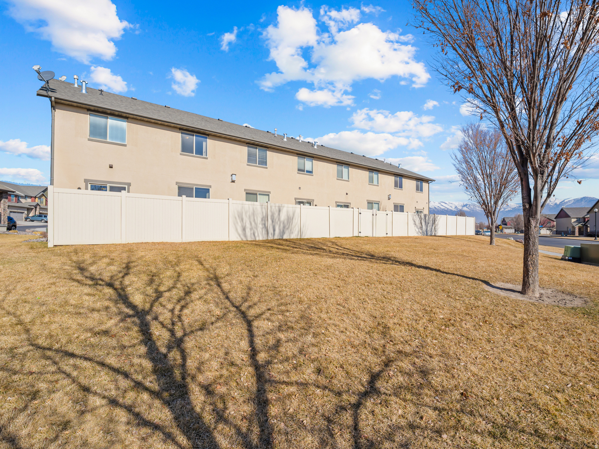 THE COVE - Residential