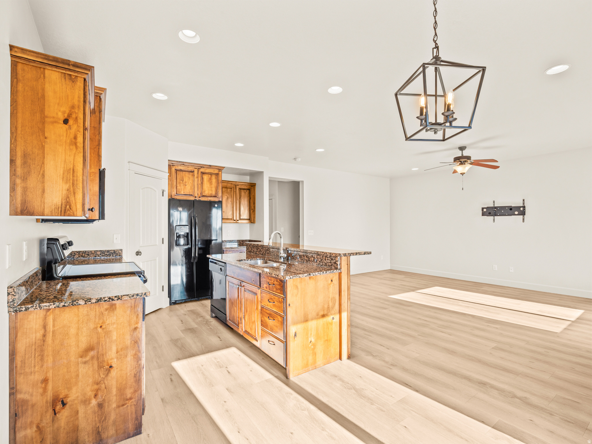 THE COVE - Residential