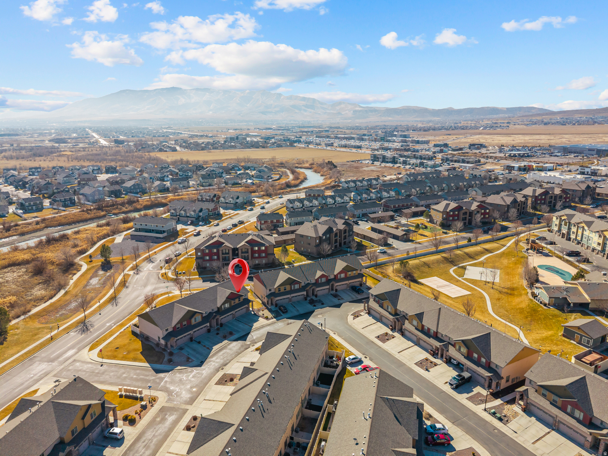 THE COVE - Residential