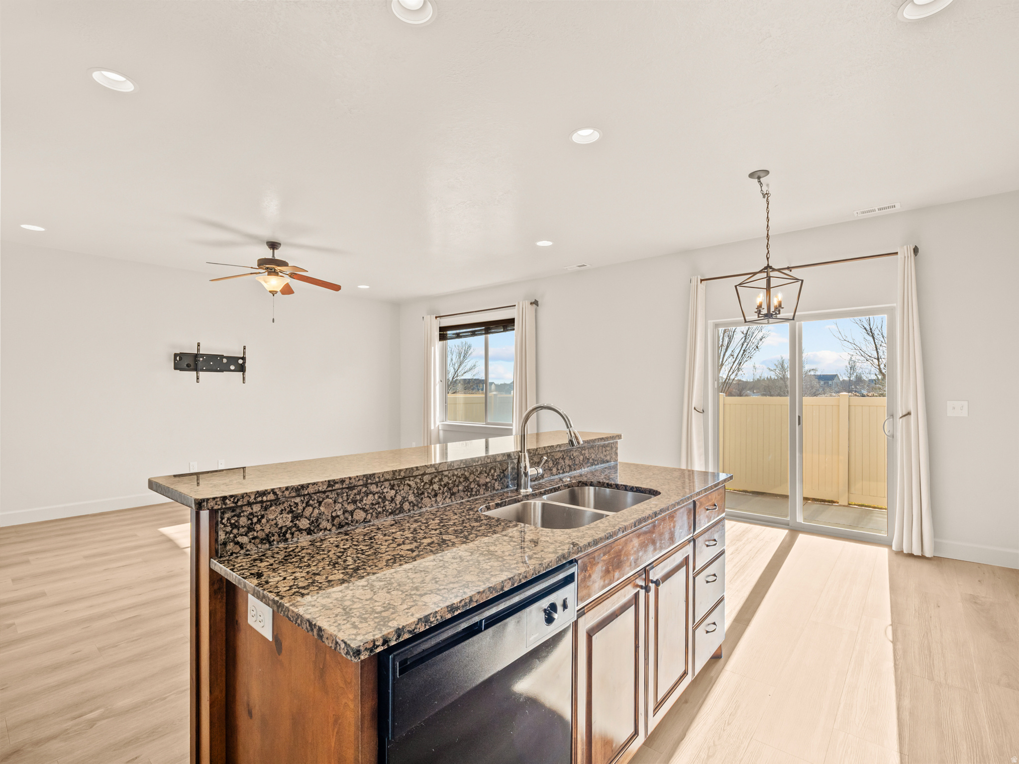 THE COVE - Residential