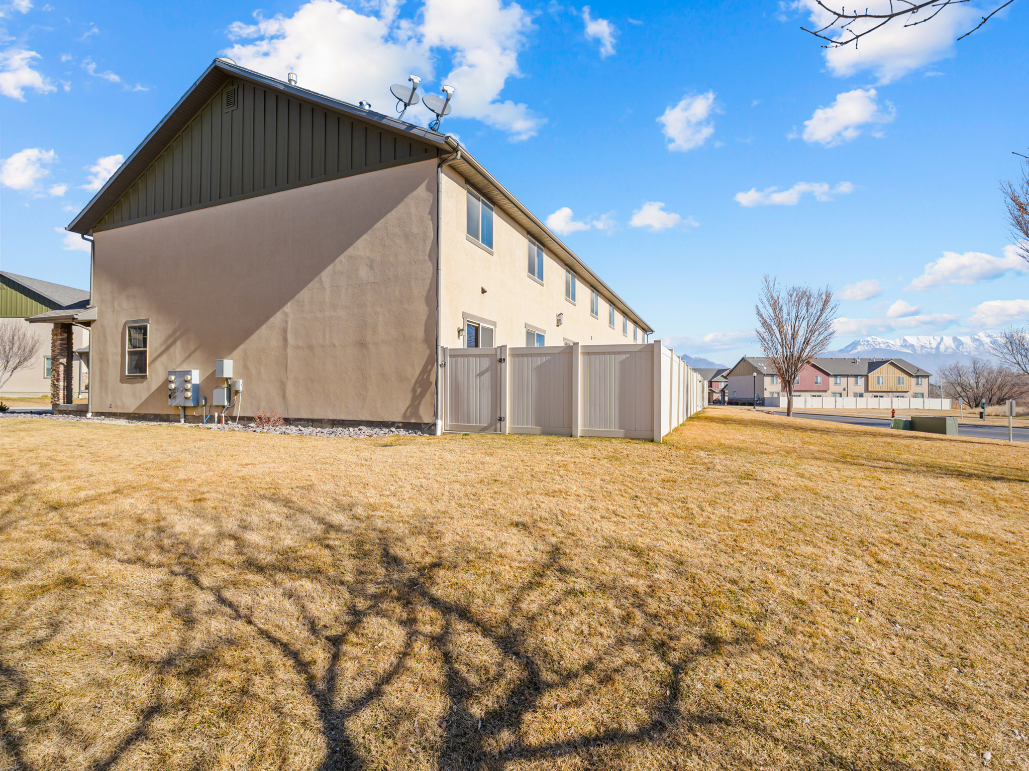 THE COVE - Residential