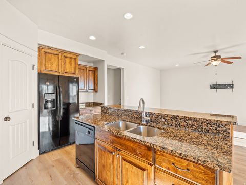 Tiny photo for 233 E BAYCREST DR, Saratoga Springs, UT 84045 (MLS # 2135178)