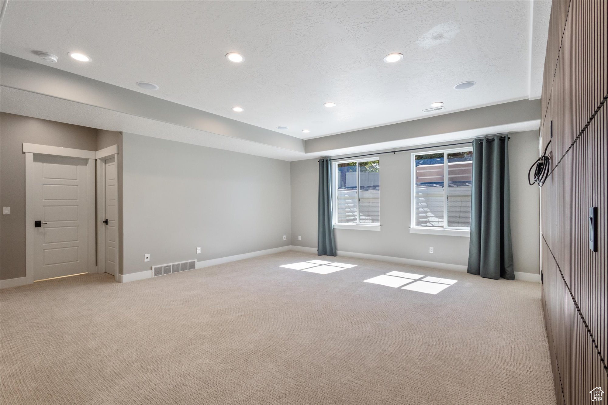 IVORY RIDGE - Residential