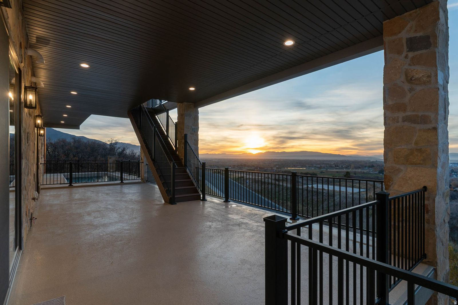 MAPLE BENCH ESTATES - Residential