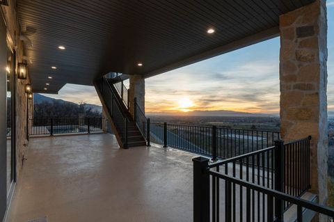 Tiny photo for 204 S TROY ST, Mapleton, UT 84664 (MLS # 2123608)