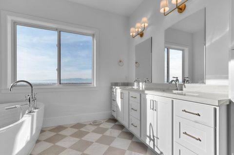 Tiny photo for 204 S TROY ST, Mapleton, UT 84664 (MLS # 2123608)