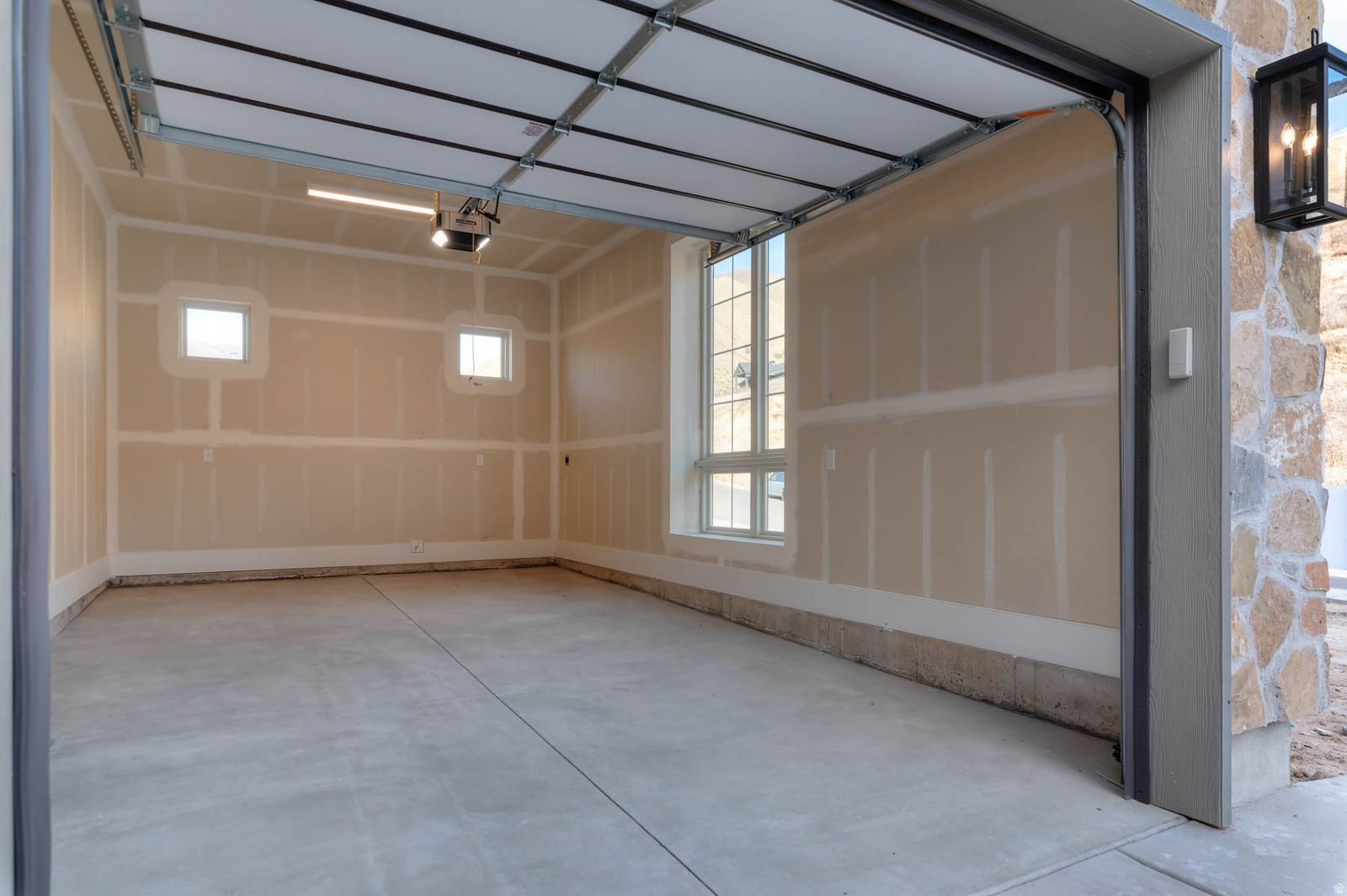 MAPLE BENCH ESTATES - Residential