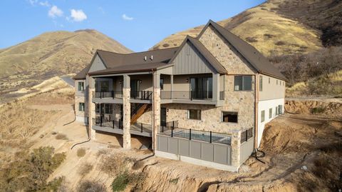 Tiny photo for 204 S TROY ST, Mapleton, UT 84664 (MLS # 2123608)