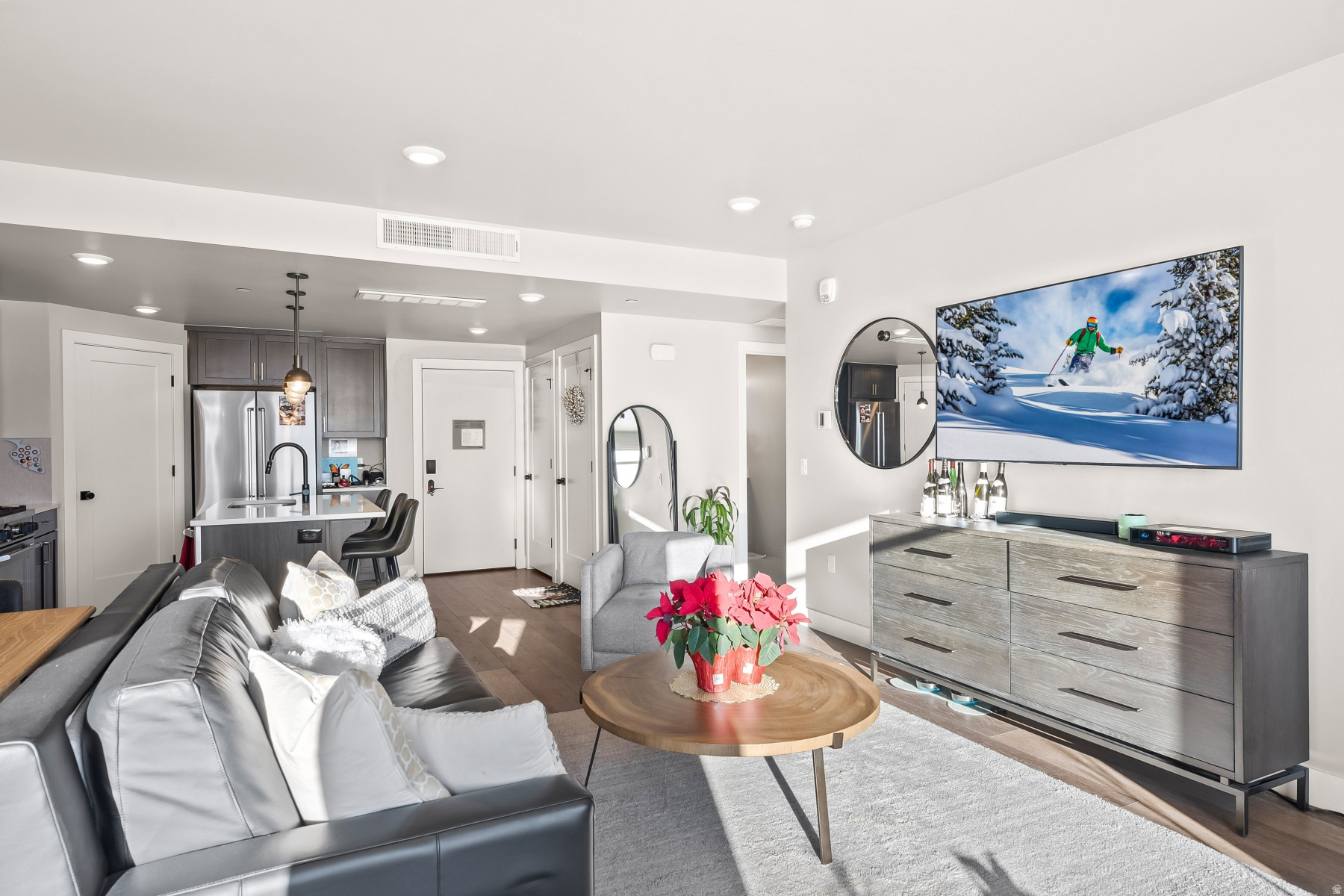 Heber City, Utah 84032, United States, 2 Bedrooms Bedrooms, ,2 BathroomsBathrooms,Residential,Active,254535