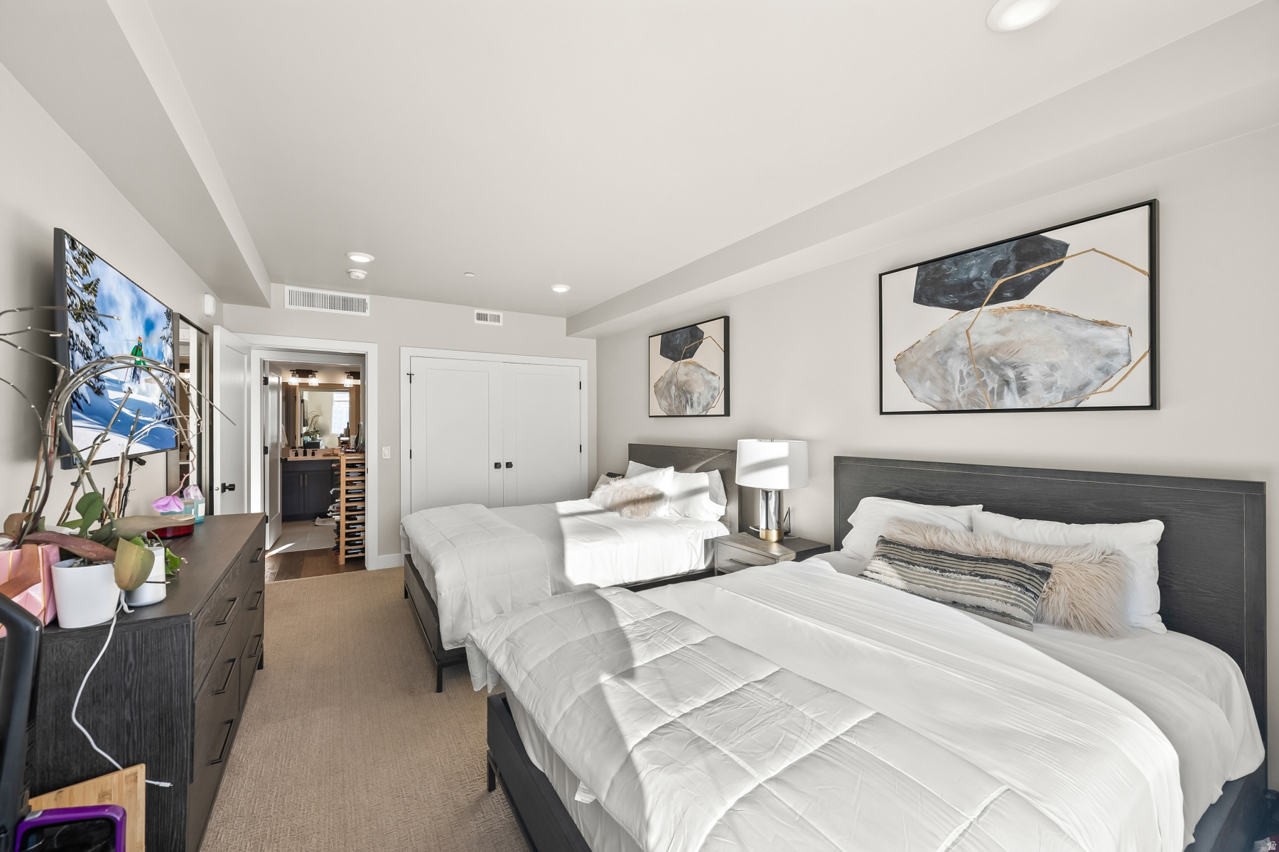 Heber City, Utah 84032, United States, 2 Bedrooms Bedrooms, ,2 BathroomsBathrooms,Residential,Active,254535