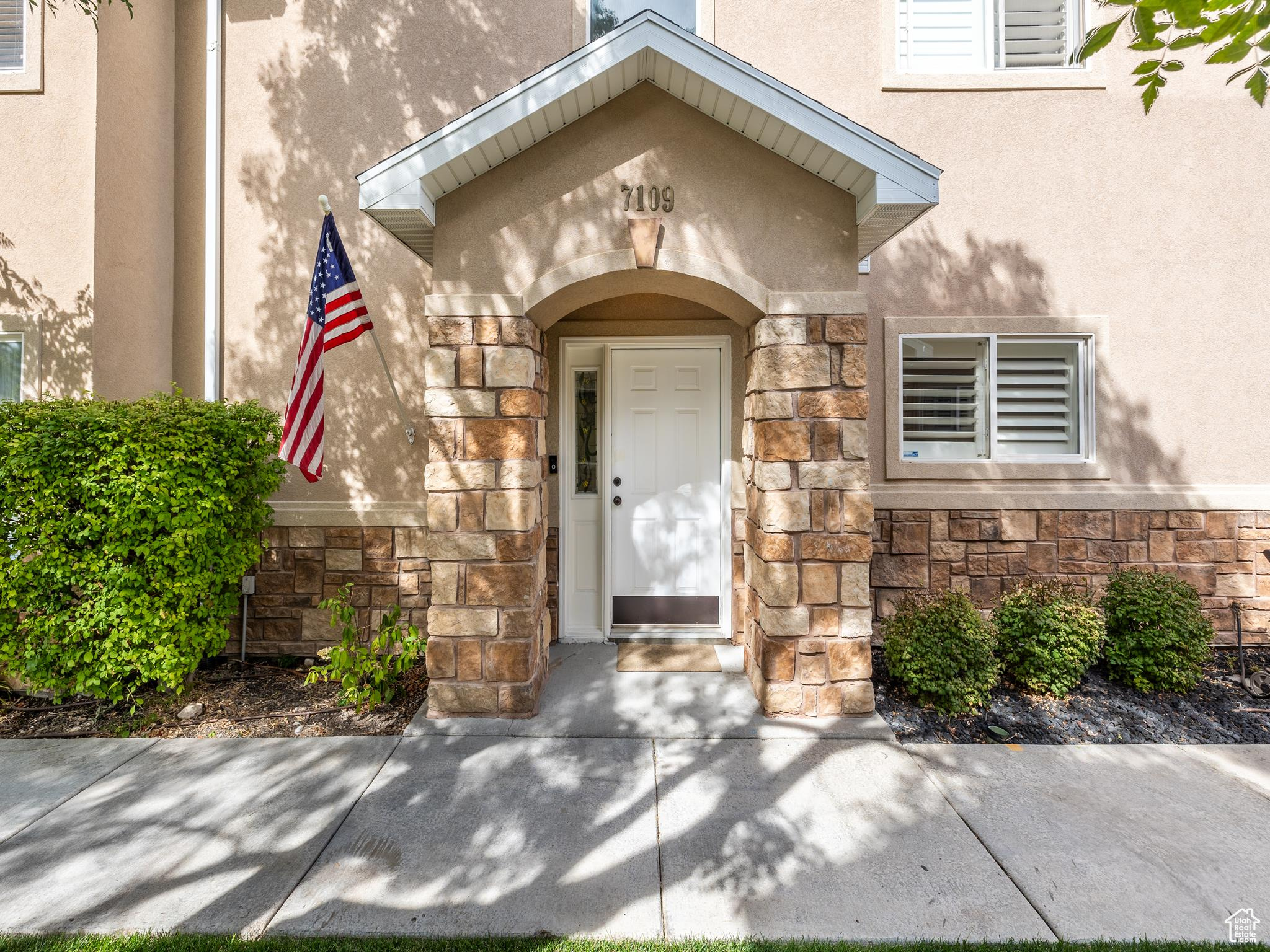 7109 S Brittany Town Dr, West Jordan, Utah image 3