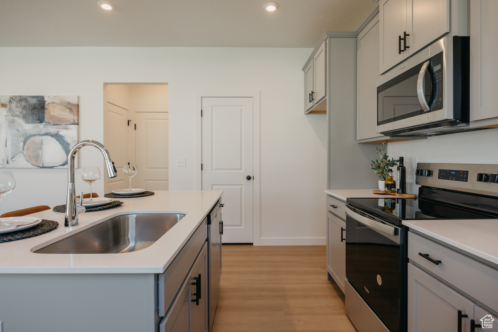 EAGLE HEIGHTS - Residential