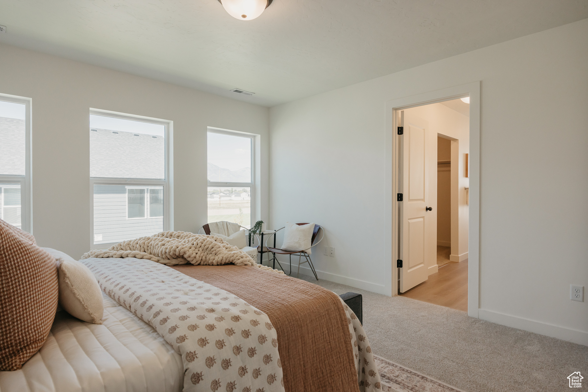 EAGLE HEIGHTS - Residential