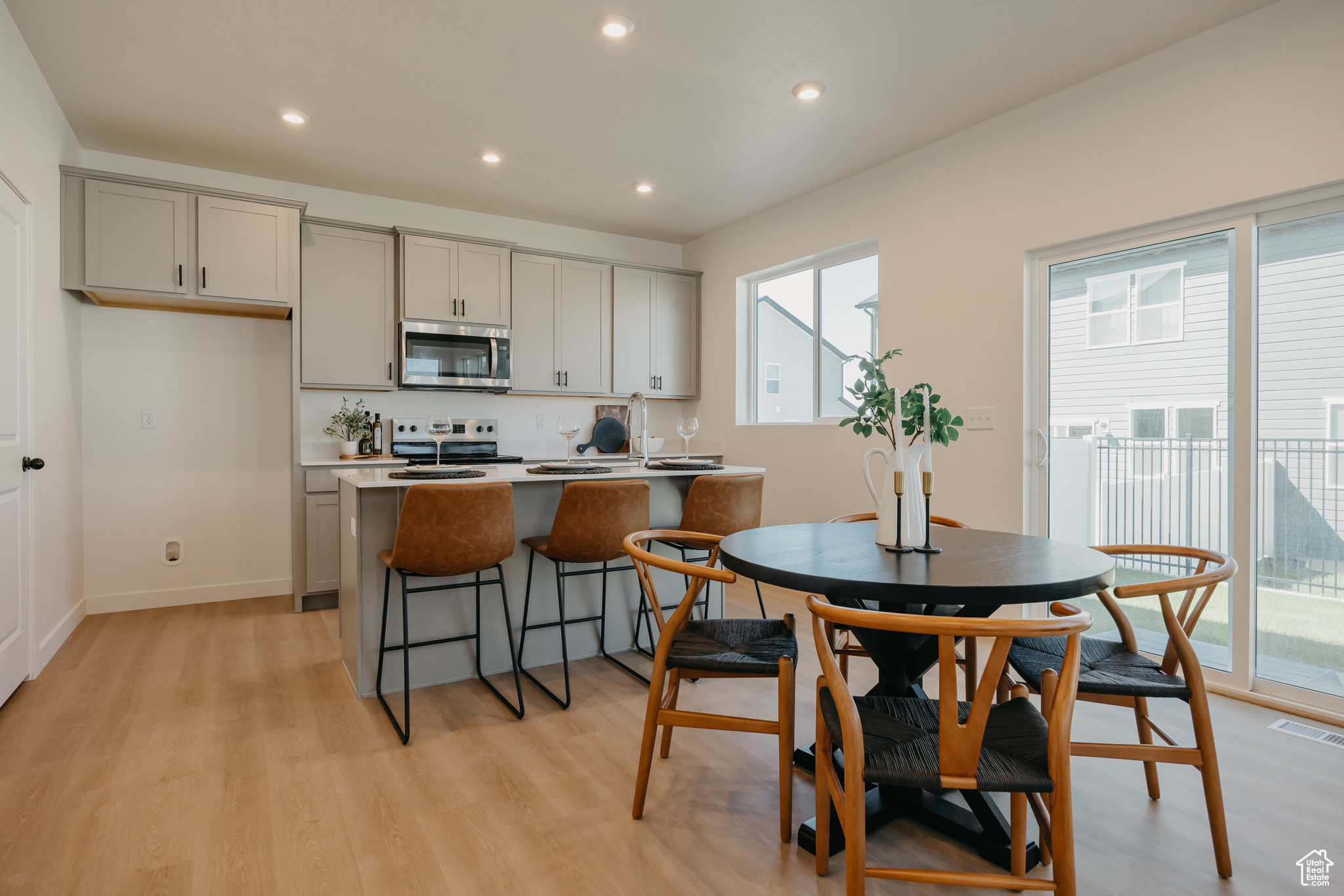 EAGLE HEIGHTS - Residential